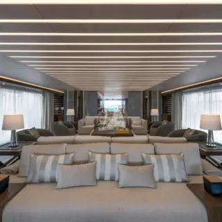 UTOPIA IV - Main Salon