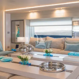 UTOPIA IV - Sky Lounge