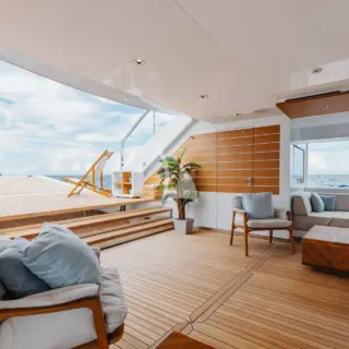 GOLDENEYE - Beach Club