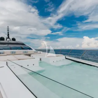 GOLDENEYE - Foredeck - Pool