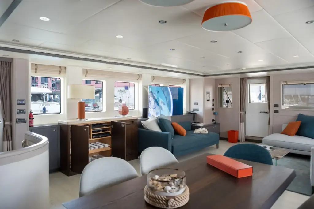 Granil - Main saloon