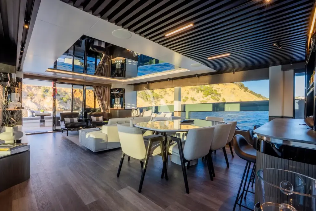 KNEAD IT - Main saloon