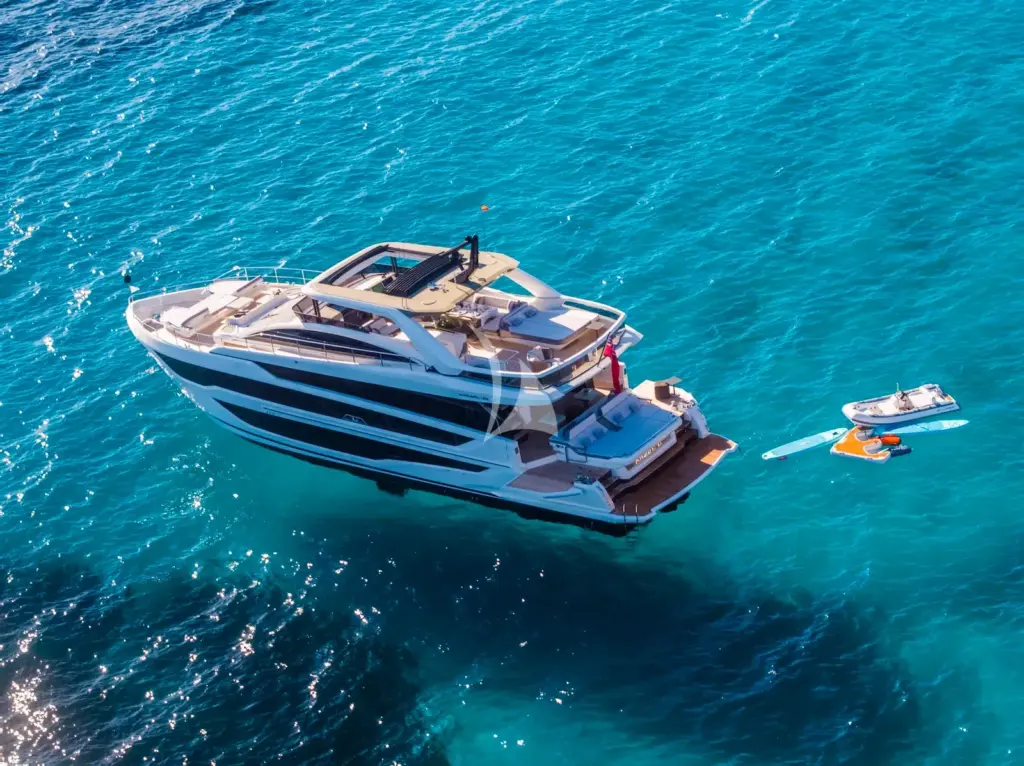 KNEAD IT - At anchor with toys out