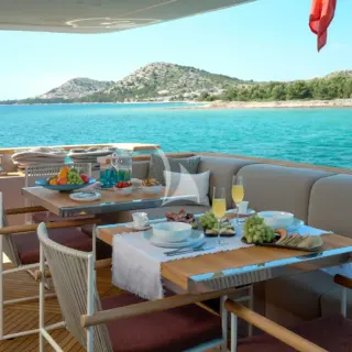 AZZURRI - aft deck 2