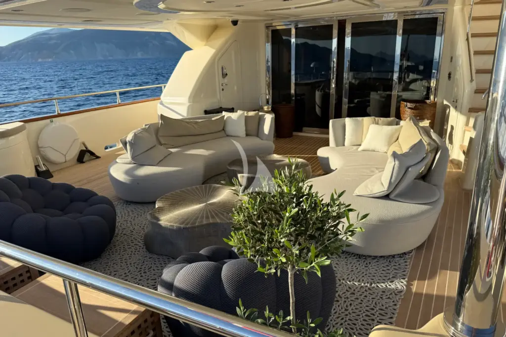 Bunker - Main Deck Aft