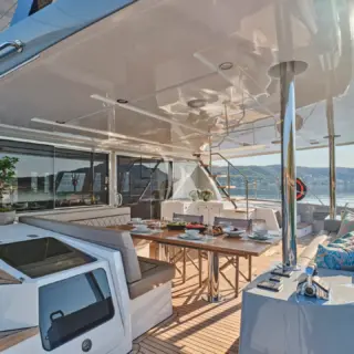 Andare Oltre - AFT DINING AREA