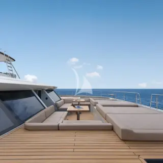 Andare Oltre - Foredeck