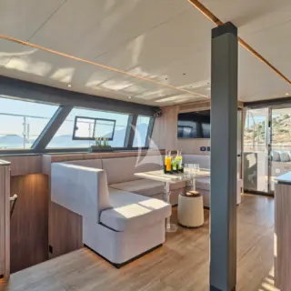 Andare Oltre - MAIN SALOON SEATING AREA