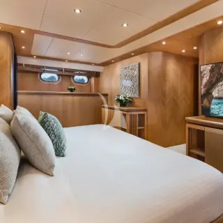 NOVA - Owner's suite 