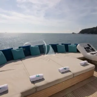 Akar XIII - Upper deck bow area