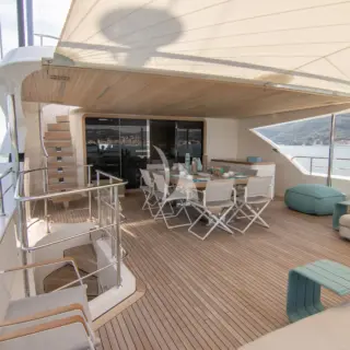 Akar XIII - Upper deck aft area