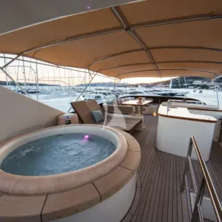 LADY LONA - Image 17