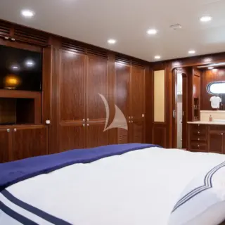 BEYOND CAPRICORN - Master cabin