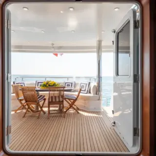 BEYOND CAPRICORN - Main Deck Aft