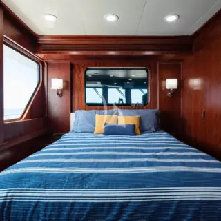 BEYOND CAPRICORN - Bridge Deck VIP Cabin