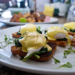 FAVOR - Breakfast treats