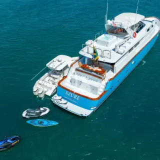 AZURE - Tender and Toys