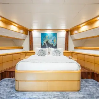 AZURE - Queen Guest Stateroom