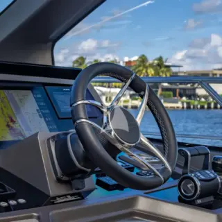 HIGH ROLLER - Image 17