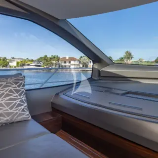 HIGH ROLLER - Image 21