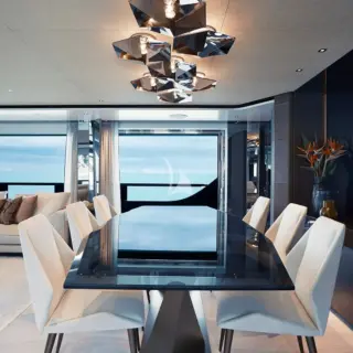 PAZIENZA - Main deck dining