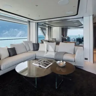 PAZIENZA - Bridge deck saloon