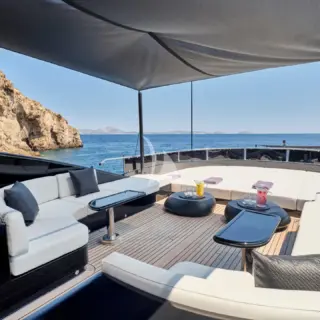 ABILITY - Sundeck sunbathing area