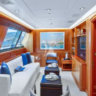 ZENJI - Main Salon Study