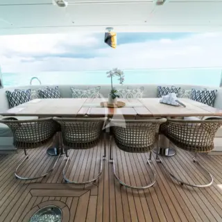 PENJA - Main Deck Aft - Dining