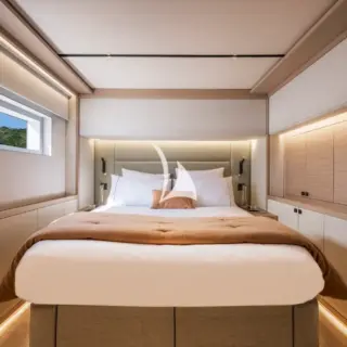 ARKTOS - EIGHT2 sistership pic