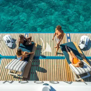 ARKTOS - EIGHT2 sistership pic