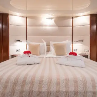 LET IT BE - Vip cabin  