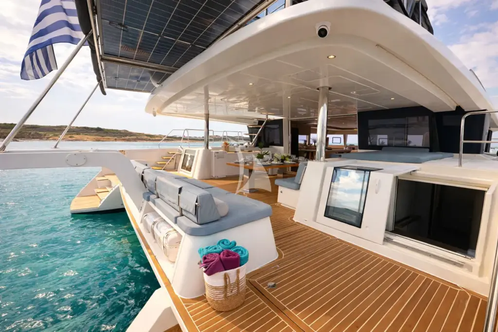 ROYAL DESTINY - Aft Deck