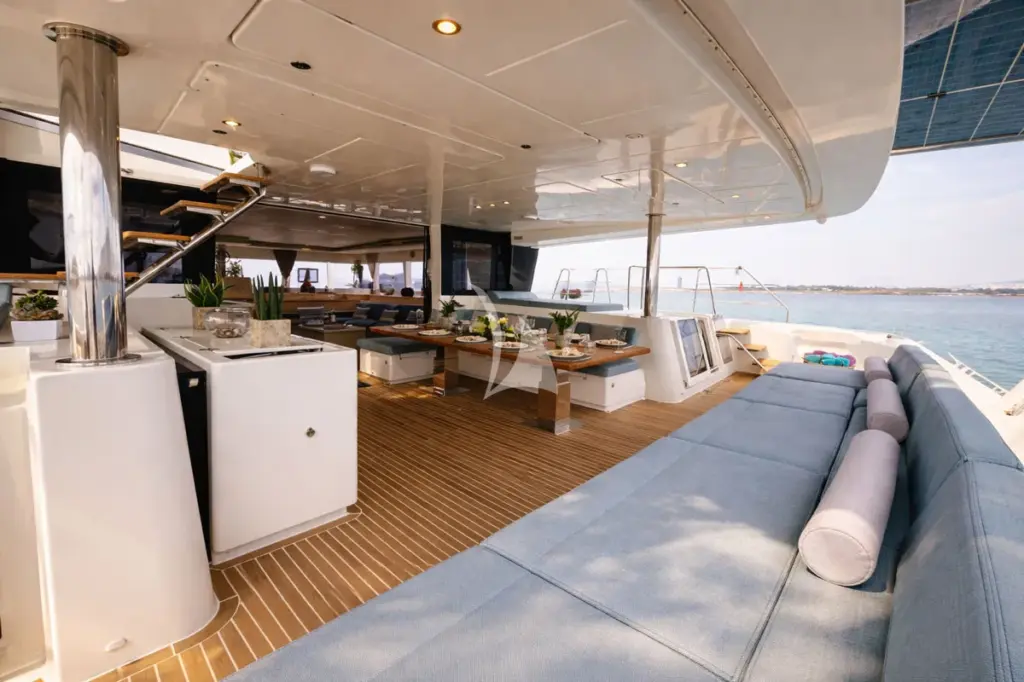 ROYAL DESTINY - Aft Deck
