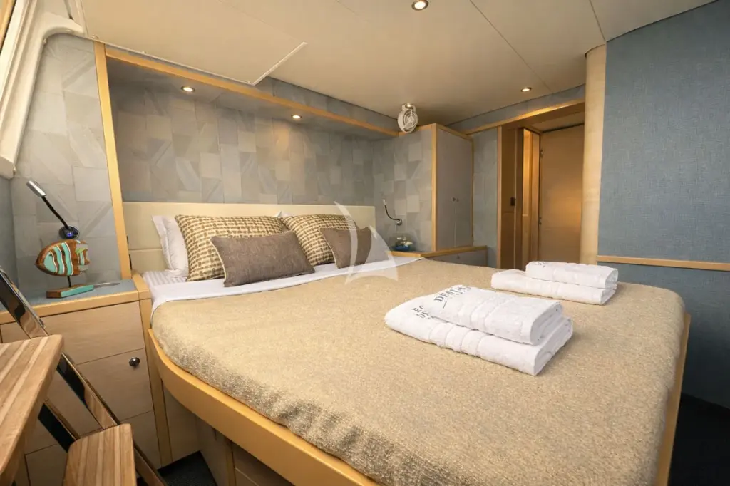 ROYAL DESTINY - Cabin-1