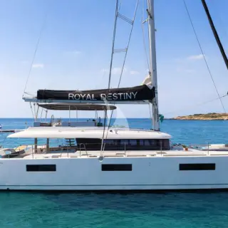ROYAL DESTINY - Exterior Yacht 