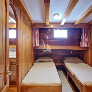 WHITE PEARL - Image 20