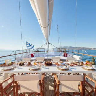 WHITE PEARL - Image 24