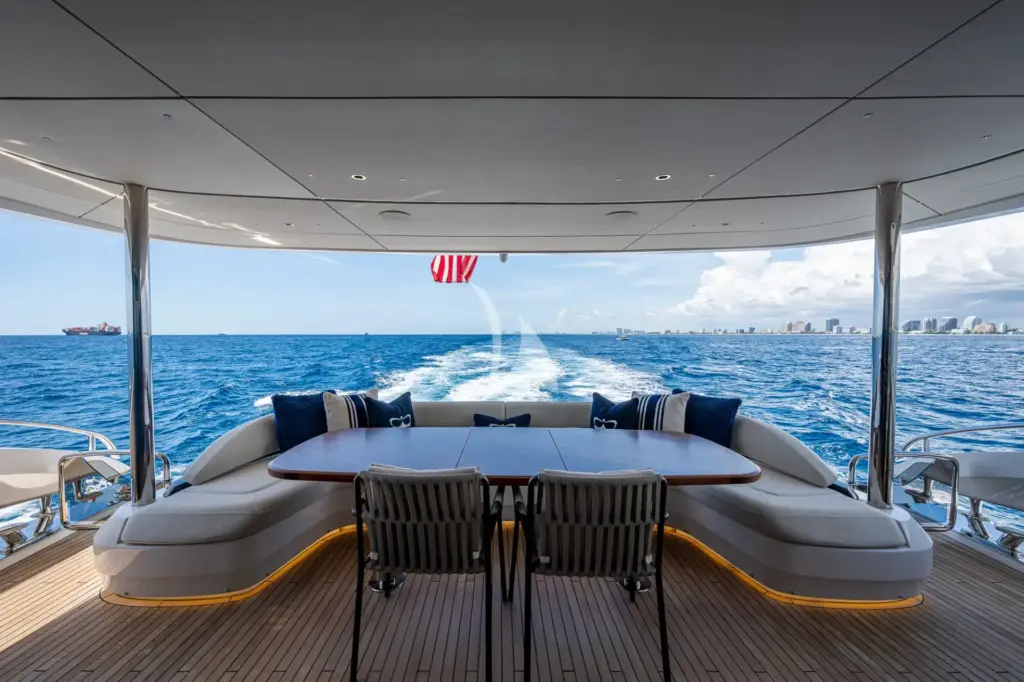 R&R - Aft Deck dining