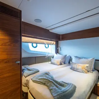 R&R - Convertible twin stateroom