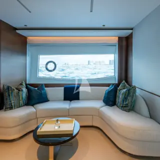 R&R - Master Stateroom lounger