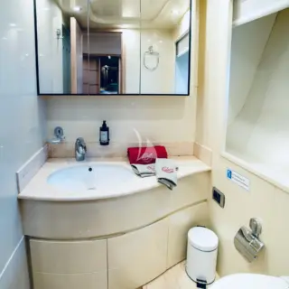 4T's - Twin cabins Bathroom