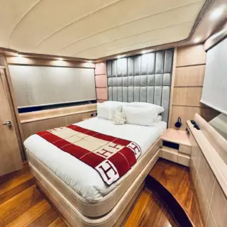 4T's - VIP cabin 1