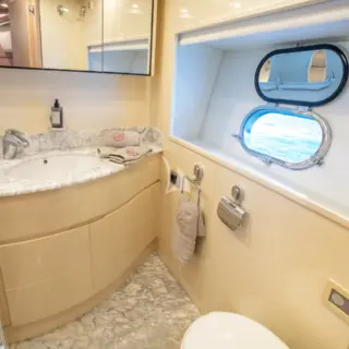 4T'S - 4T´s - Master Cabin Bathroom