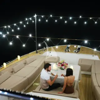 GIORGIO - Foredeck seating area