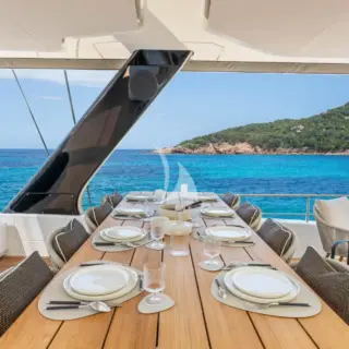 IMLADRIS - Fly bridge dining table 