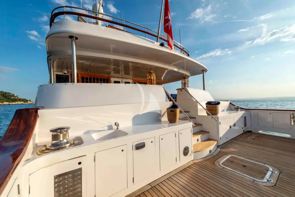 L'ALBATROS - Main aft deck