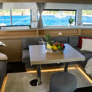 VALINOR - Main Salon Lounge 