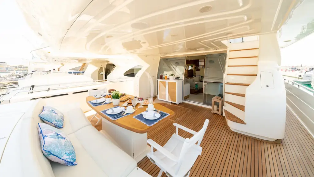 IRENE - Aft Deck