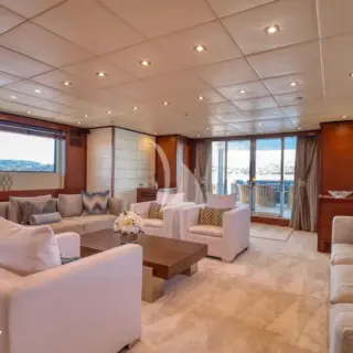 ANNAMIA - Main saloon 